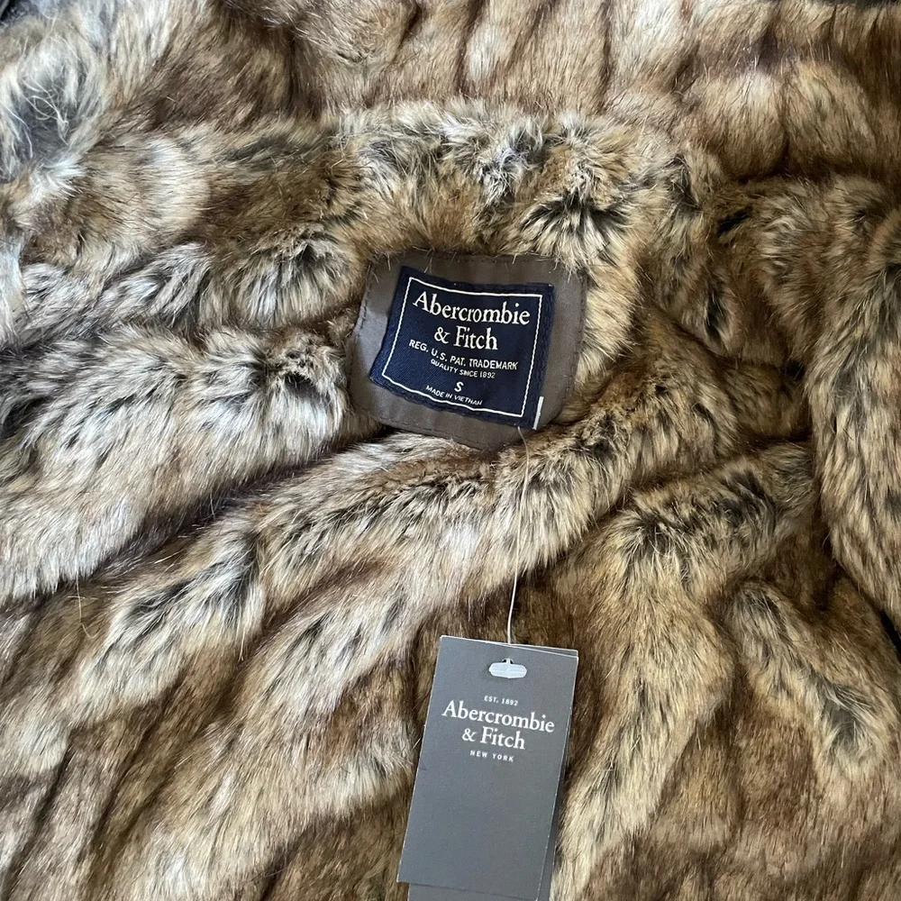 NWT Abercrombie & Fitch Olive Fur Parka Jacket with Faux Fur Hood Size Small_5